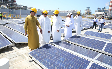 Emiratos Árabes Unidos tiene la intención de invertir 163 mil millones de dólares estadounidenses para desarrollar energía renovable