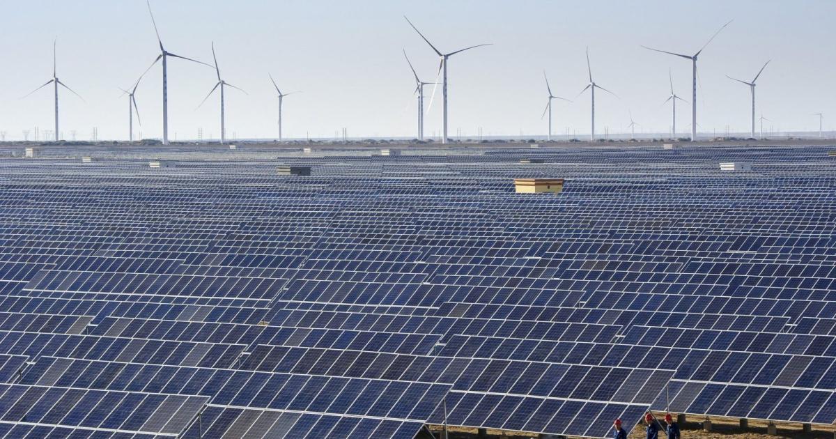 India invita a las ofertas por 1.2GW Proyecto de generación de energía híbrida solar y eólica.